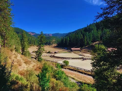 Red Horse Mountain Ranch